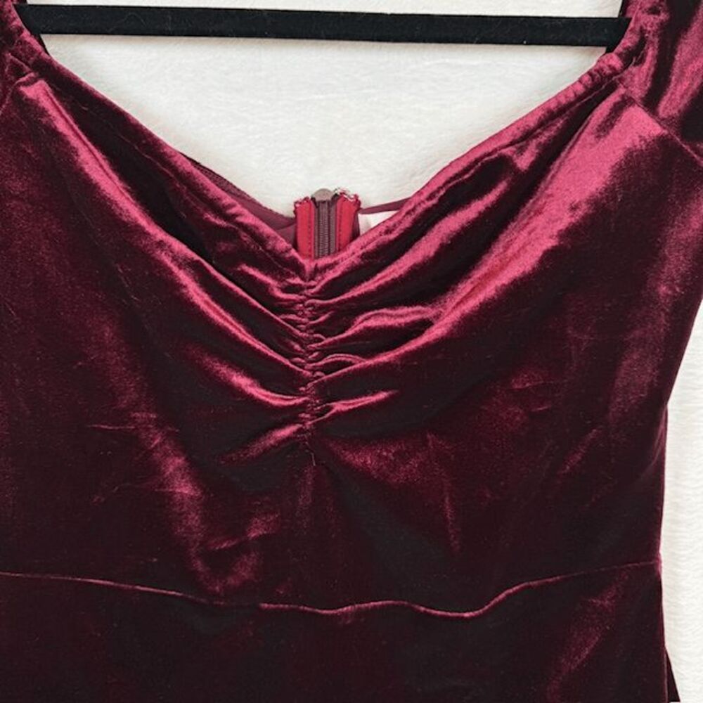 Privacy Please Riley Burgundy Maroon Velvet Ruffle Hem Mini Dress Size Small - Picture 6 of 14